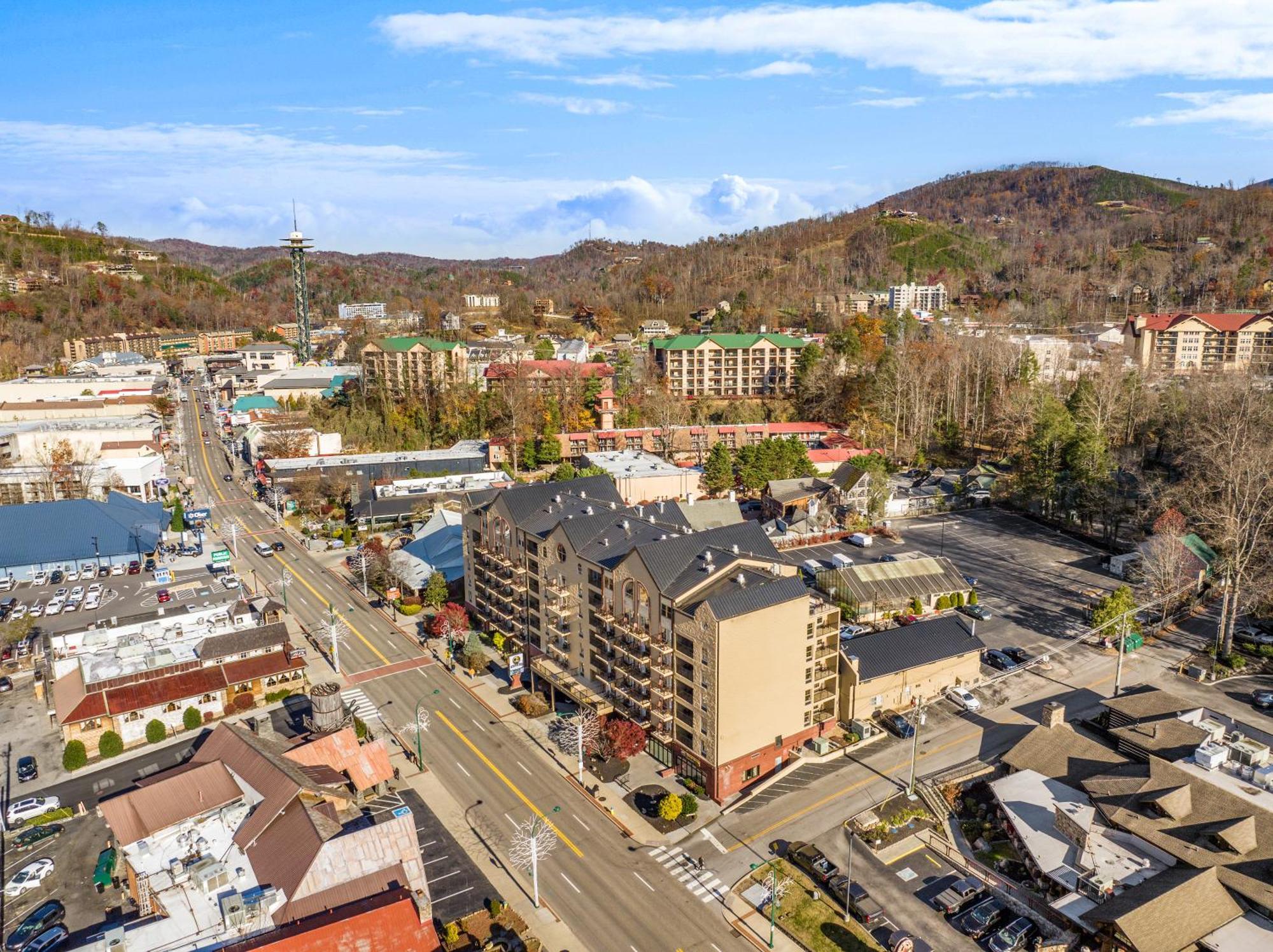 Black Bear Inn & Suites Гатлинбург Экстерьер фото