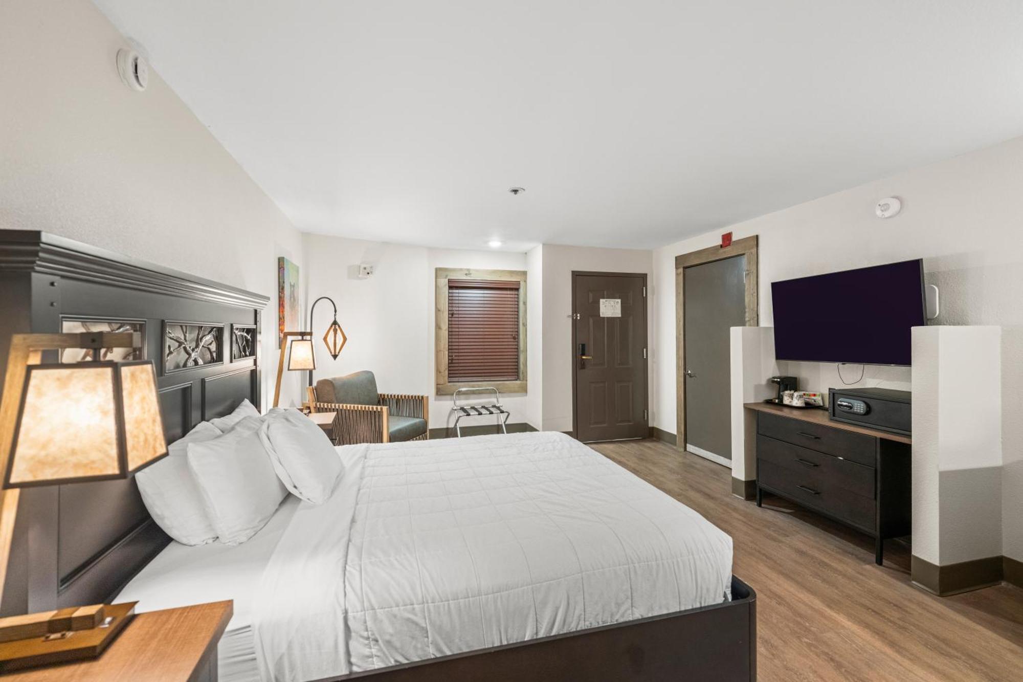Black Bear Inn & Suites Гатлинбург Экстерьер фото